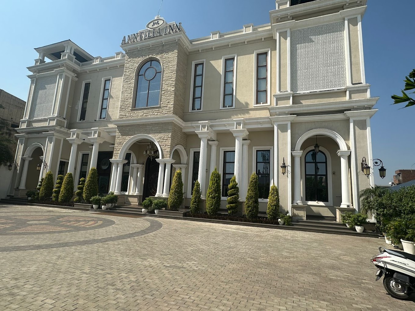 Anntilia Inn